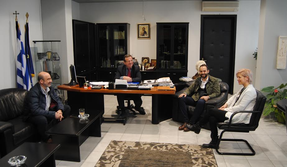 Οι υπεύθυνοι κτηματογράφησης σε συνάντηση με τον Αντιπεριφερειάρχη Πέλλας